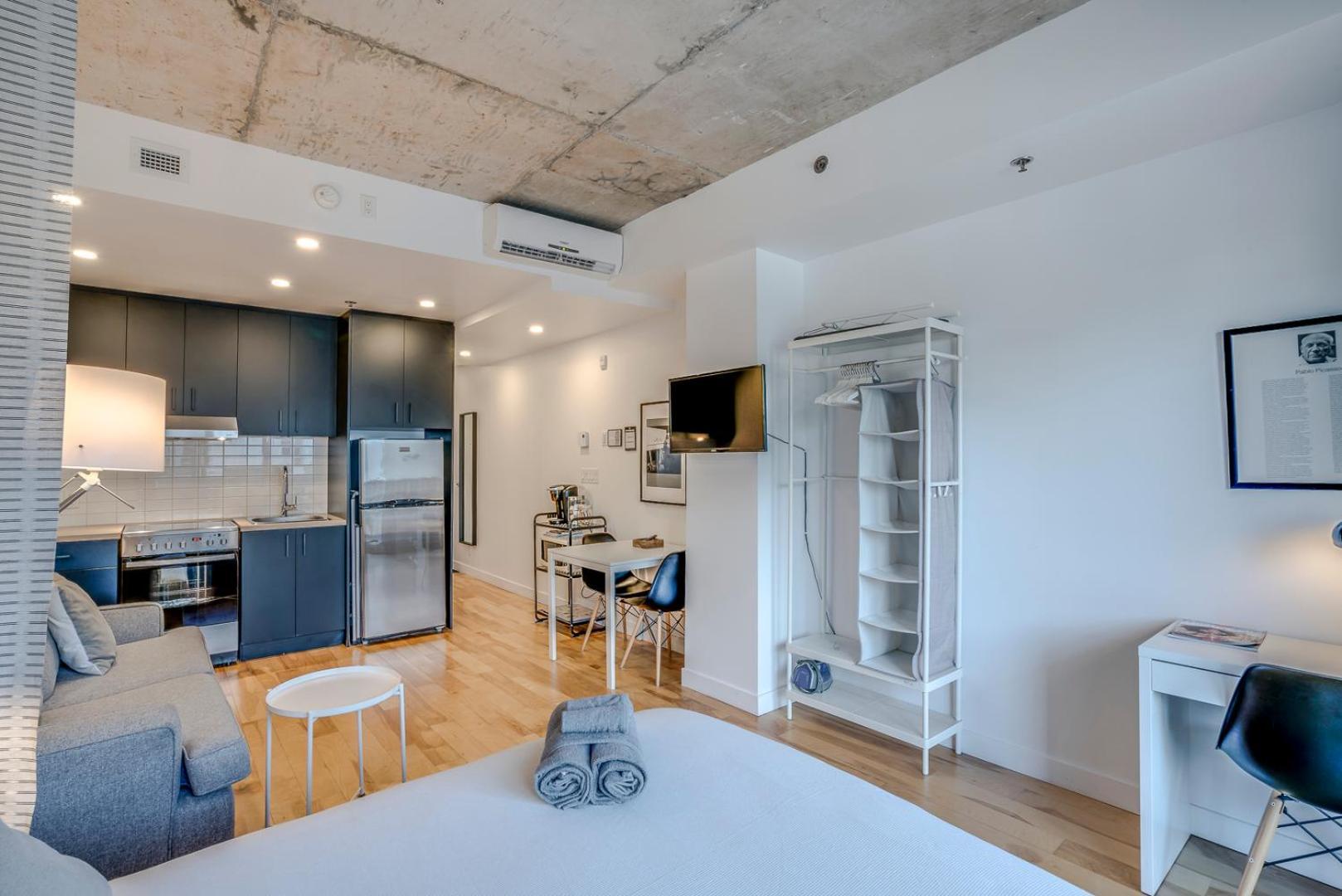 Le Studio Picasso "Parking Inclus" Québec Esterno foto