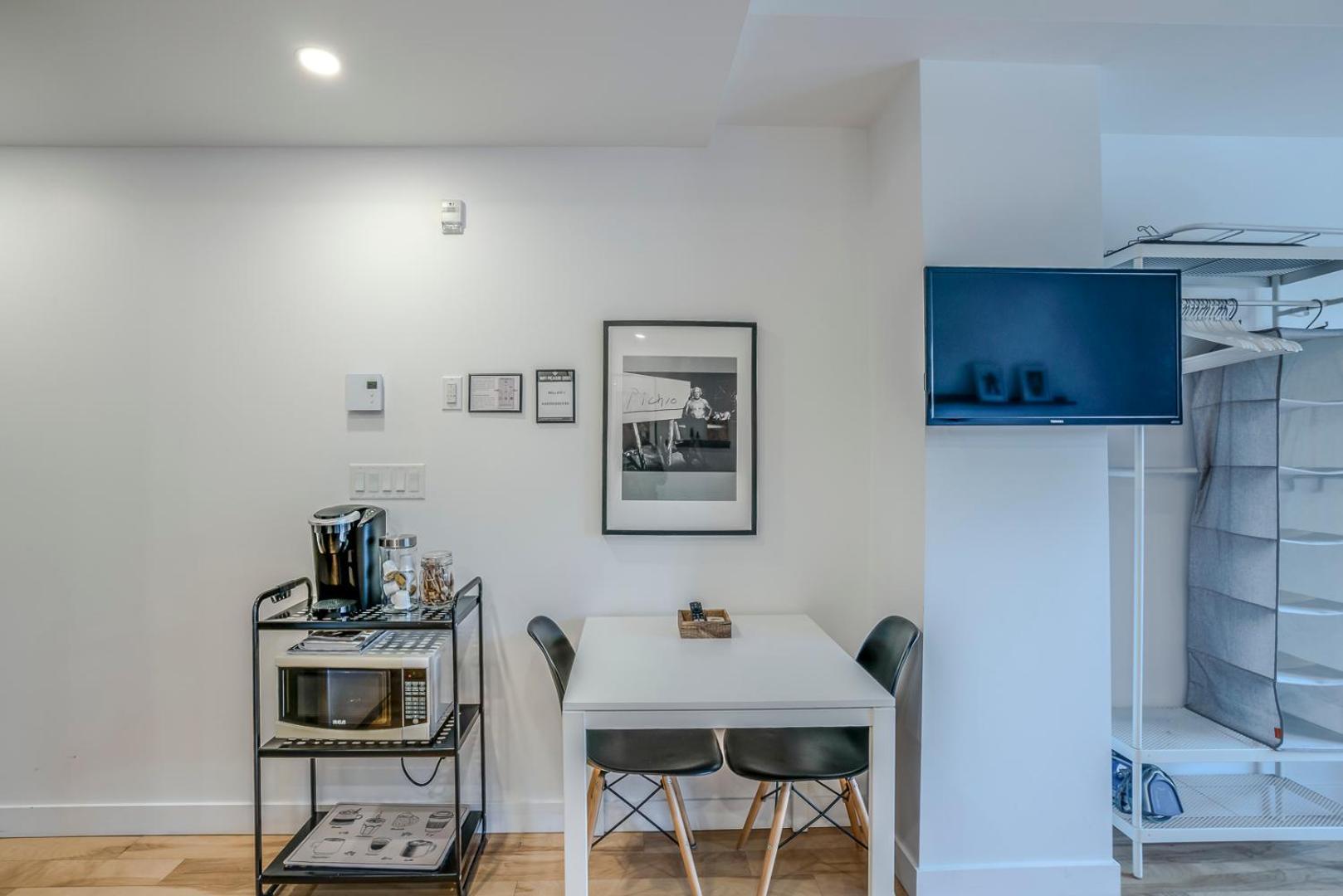Le Studio Picasso "Parking Inclus" Québec Esterno foto